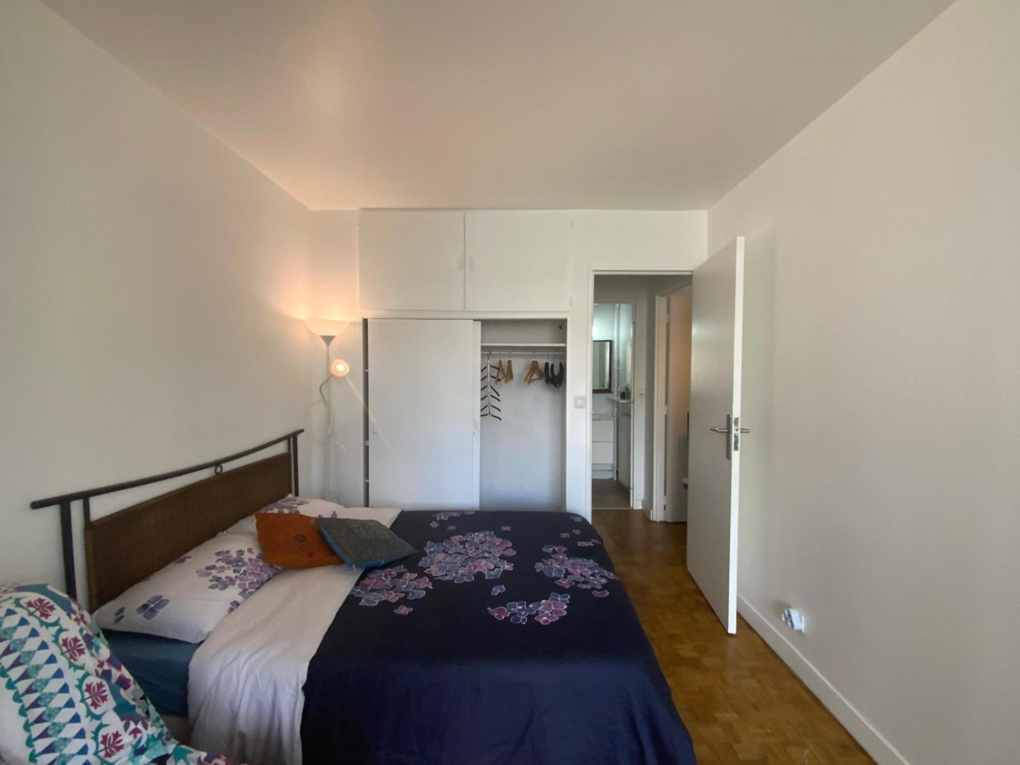 Pres De Tour Eiffel Quarto em Acomodações Particulares *