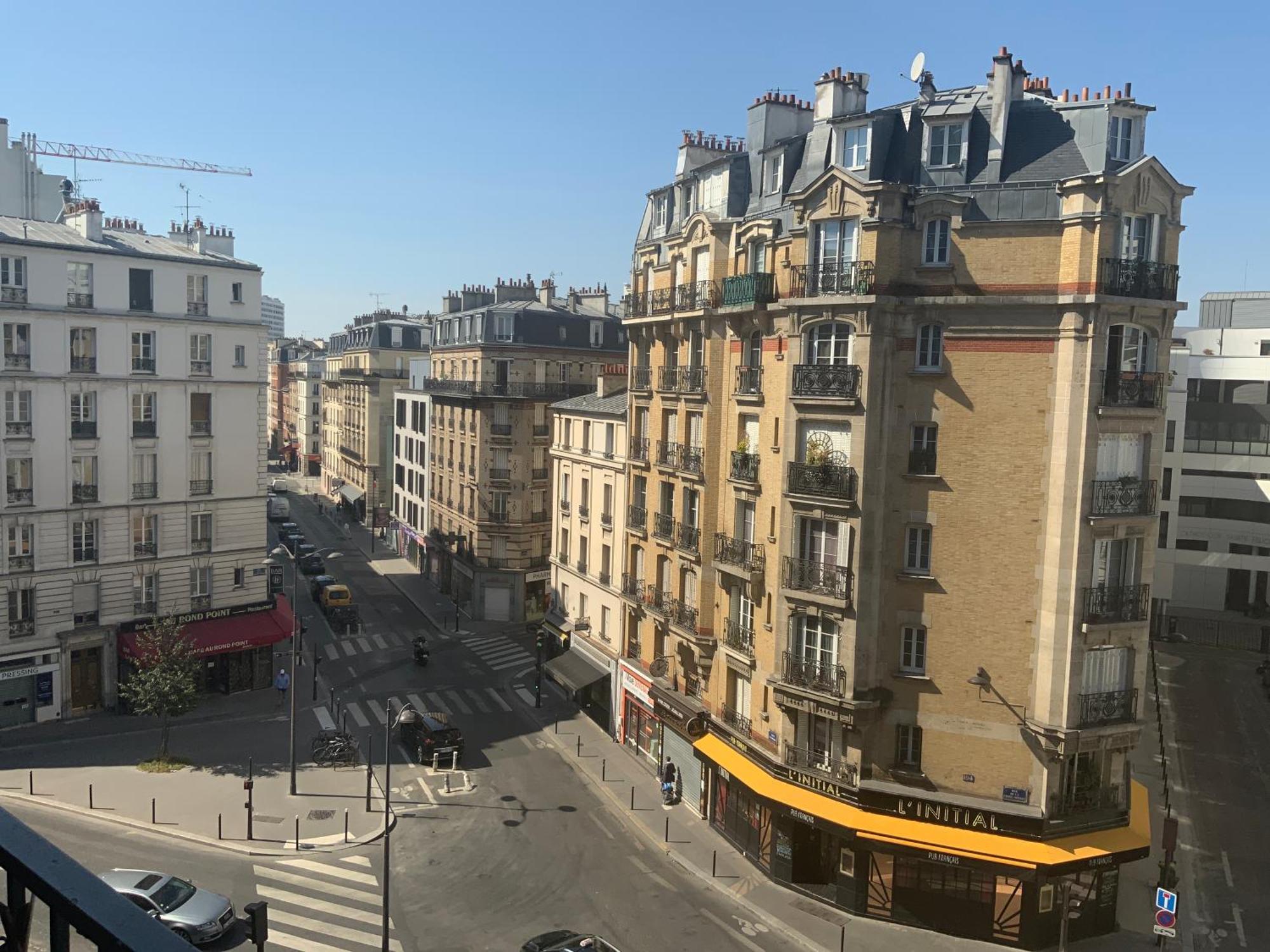 Pres De Tour Eiffel Quarto em Acomodações Particulares *